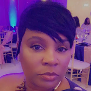 Meet your Posher, Katina